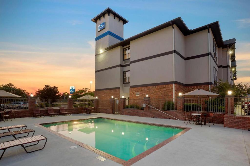 Best Western Plaquemine Inn Екстер'єр фото